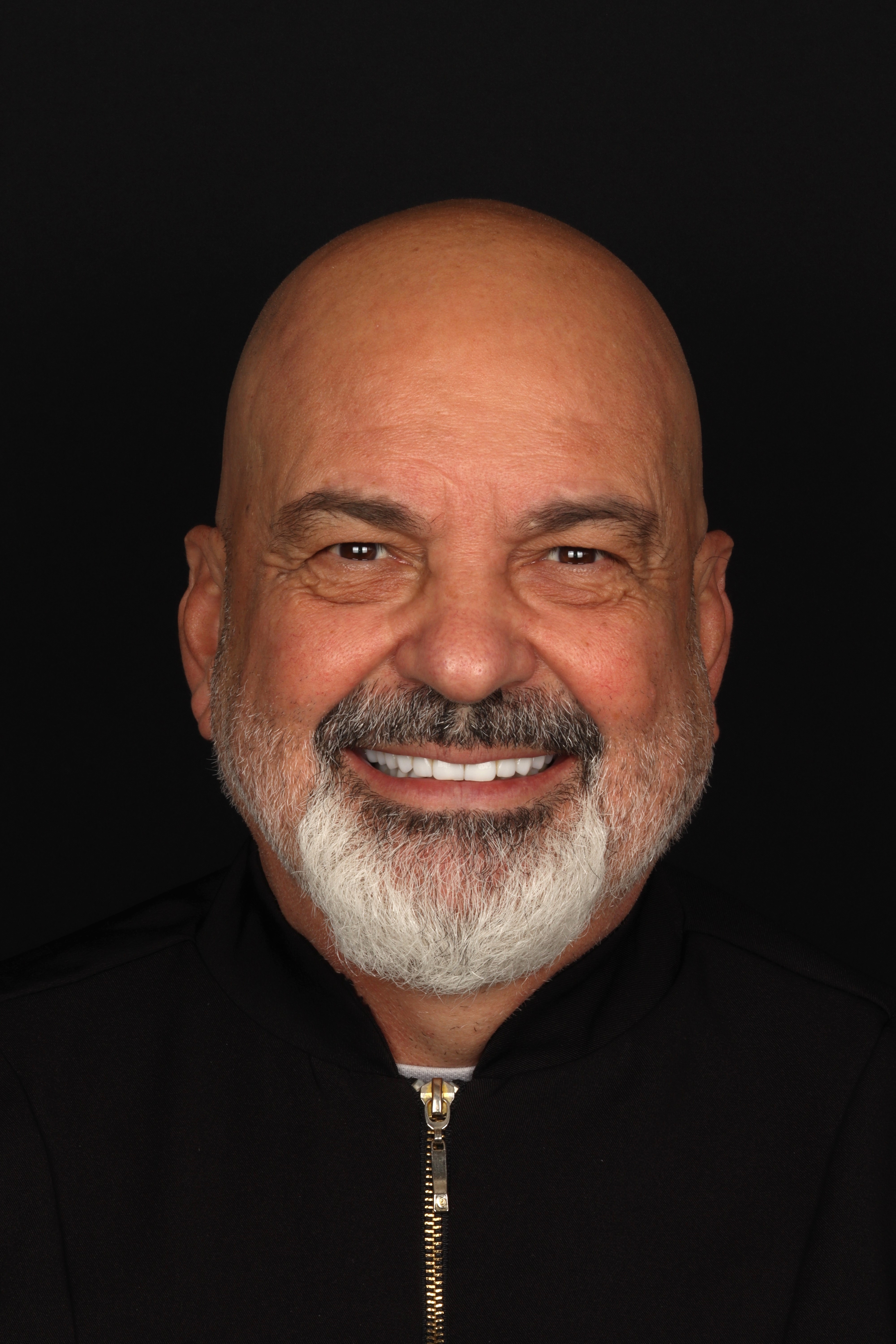Dr. Luciano J Garcia